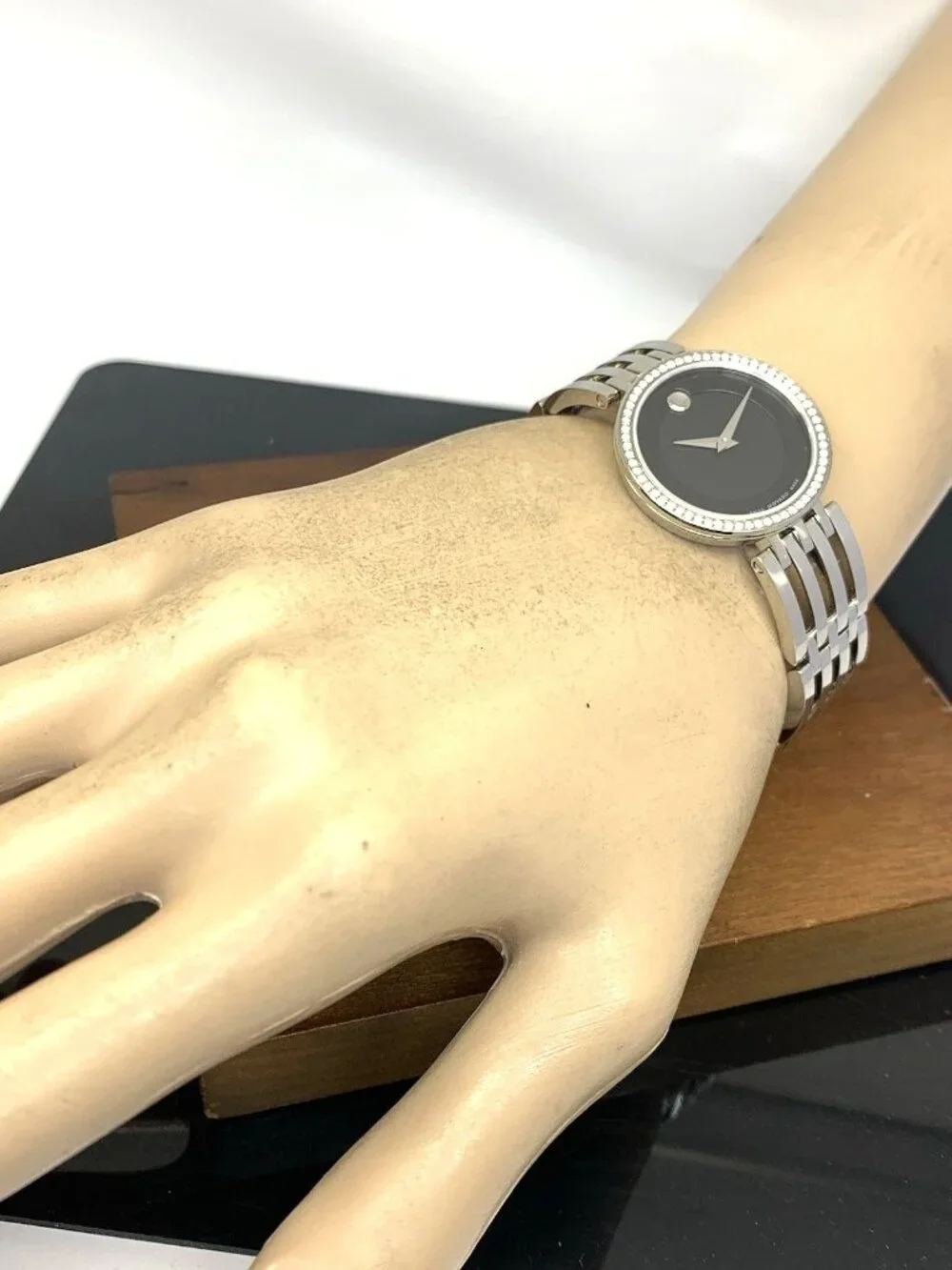 Movado Womens Watch 0607052 Esperanza Diamond Swiss Quartz Black Dial Steel 28mm